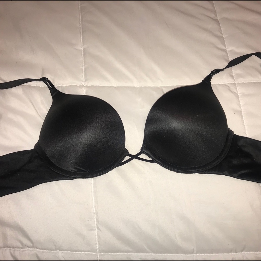 Victoria’s Secret Bombshell Plunge bra